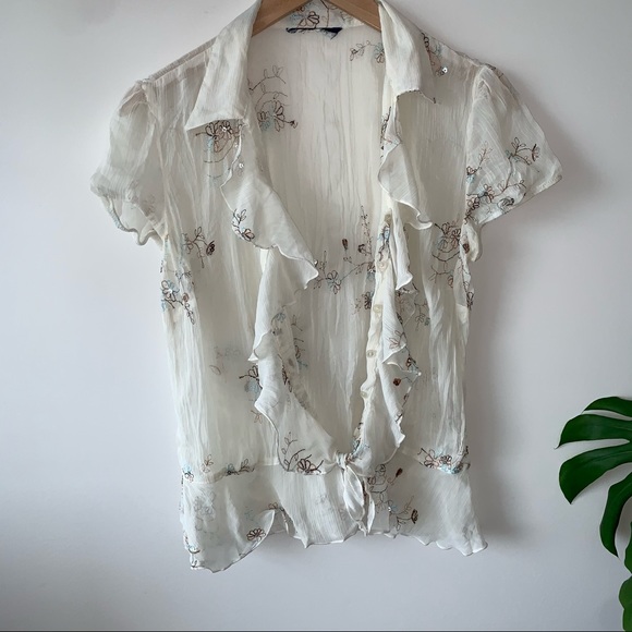 Sheer floral detailed tie-up tee, cream/blue/brown - Picture 5 of 5